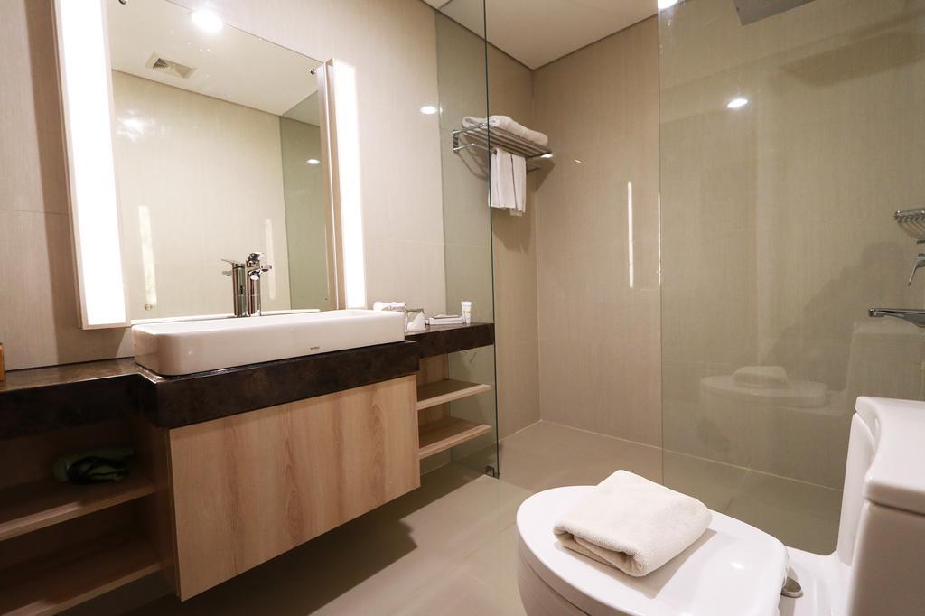 Patra Semarang Hotel & Convention Exterior photo